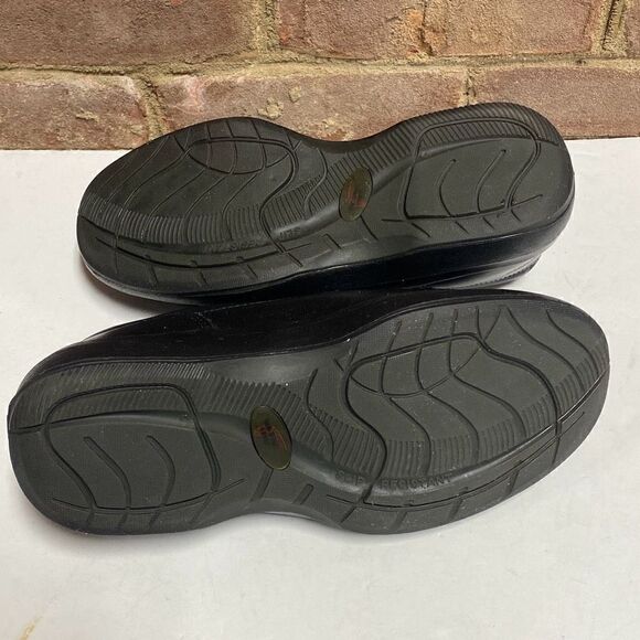 RED WING Steel Toe Slip-On Electrical Hazard Black Leather Loafer 6646 Size 7 EE main image 5